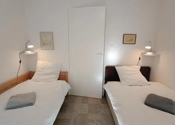 Grand Appartement, 2 Et Jardin Διαμέρισμα *